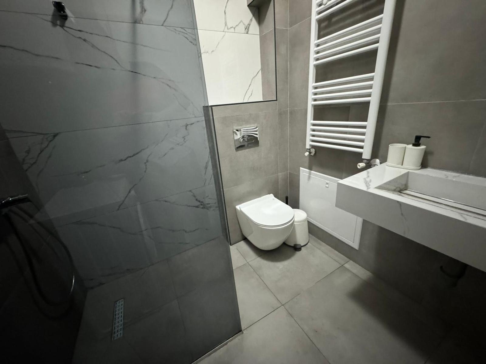 Gigi Apartment By Eluxory Skopje Exterior foto