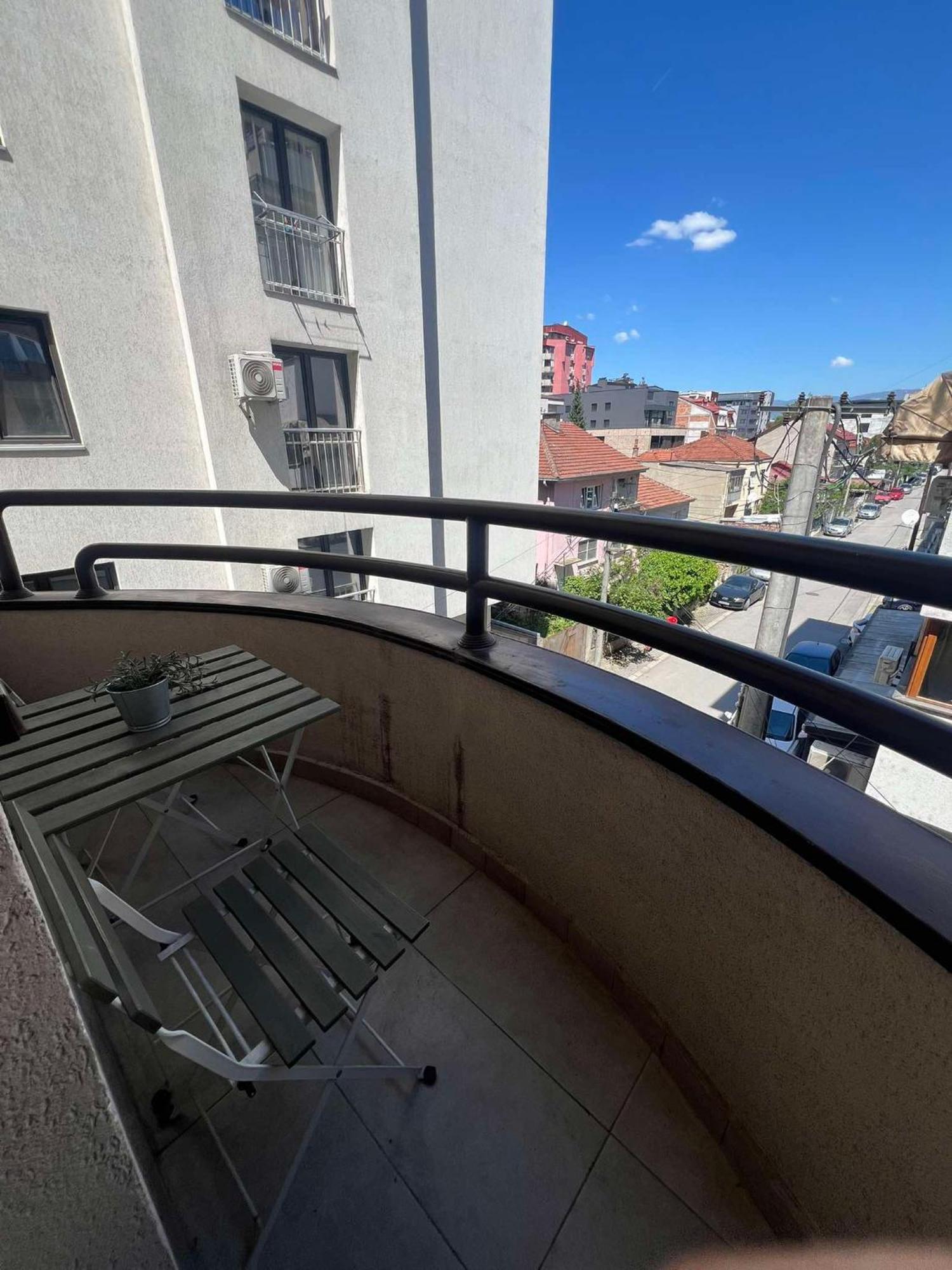 Gigi Apartment By Eluxory Skopje Exterior foto